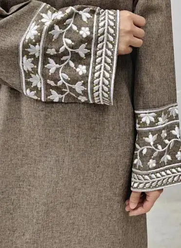 Elegant Embroidered Maxi Dress – Modest Style for the Modern Woman
